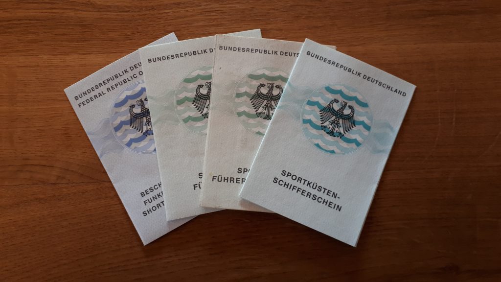 Titelbild Sportbootführerscheine