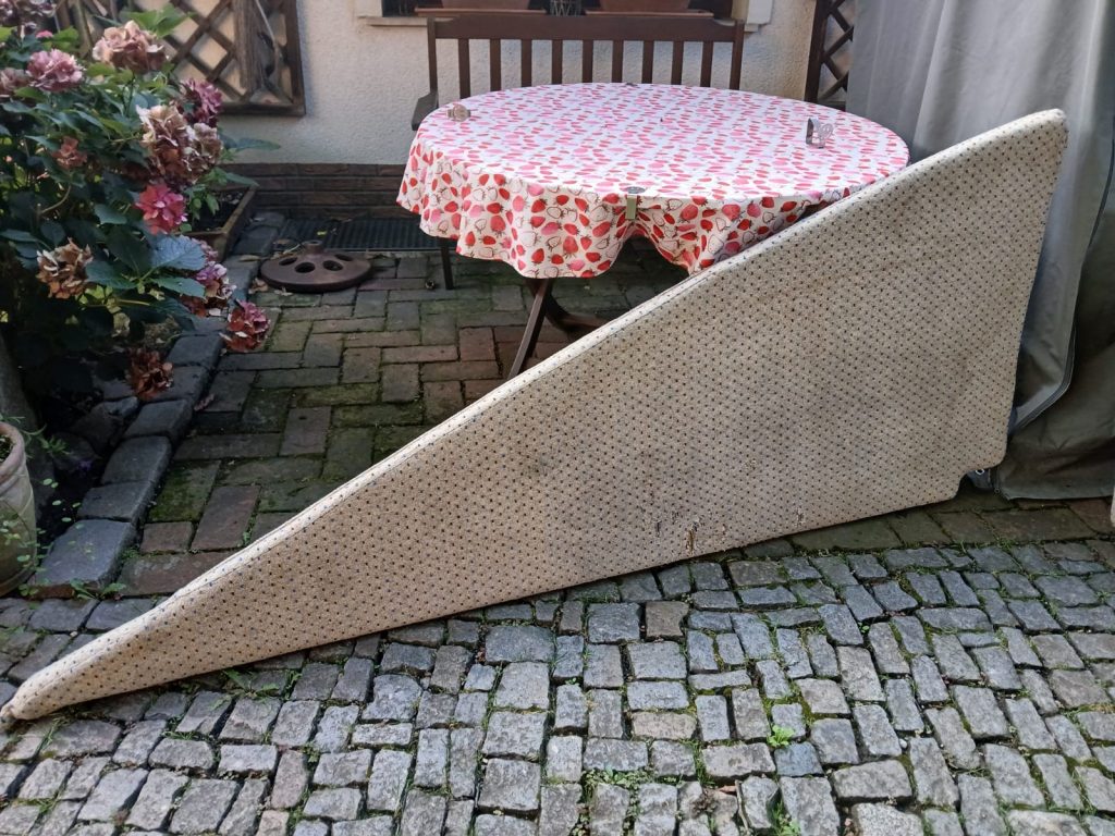 Altes Polster, verschließen