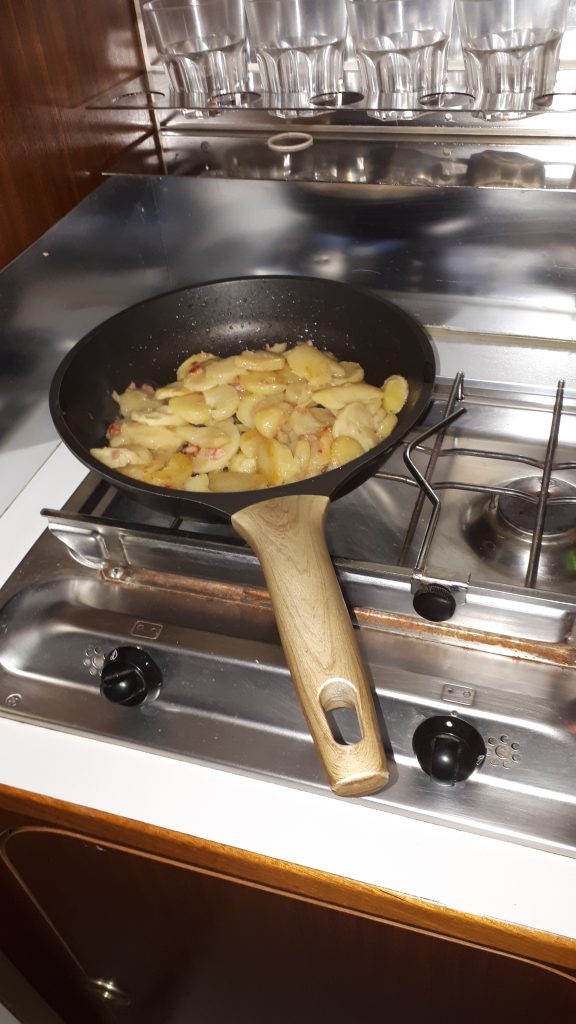 Essen an Bord - Bratkartoffeln